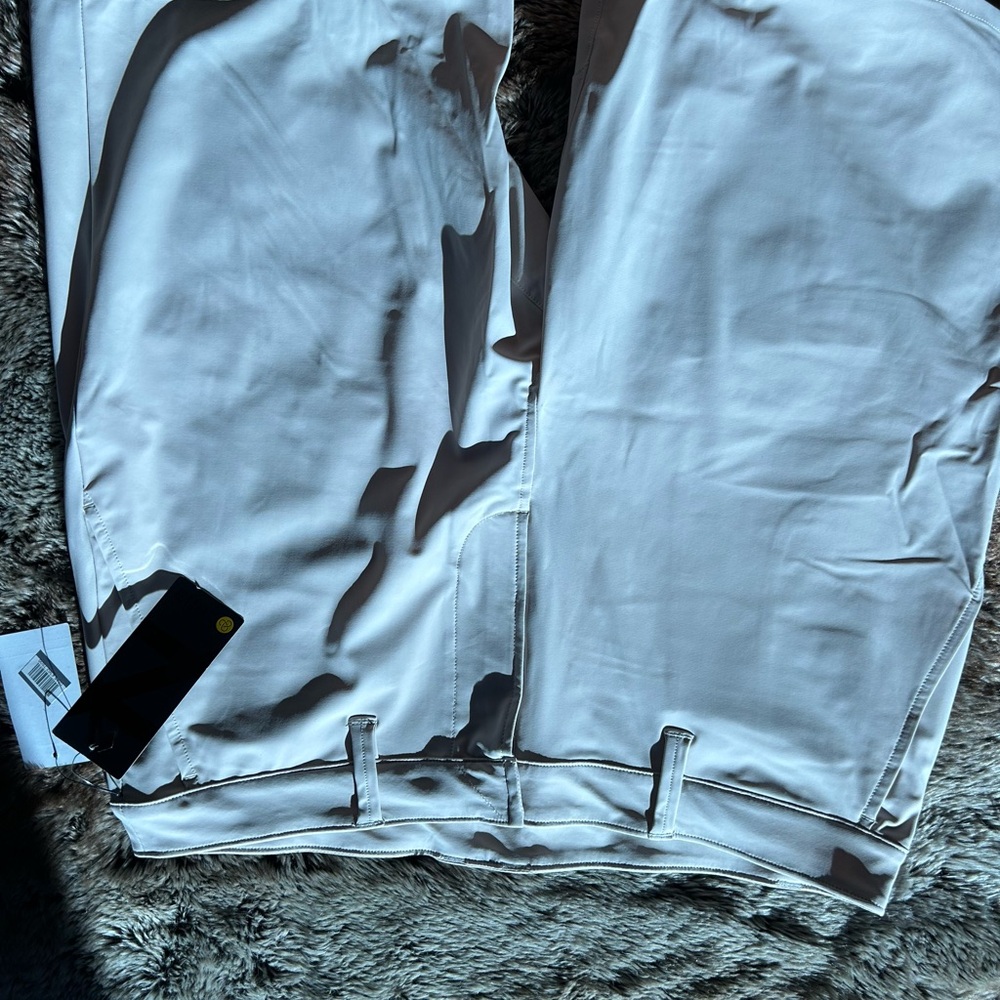 White short with Belt Loops